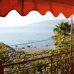 Beachhouse *