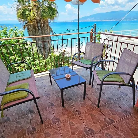 Appartamento Beachhouse Arkondikó