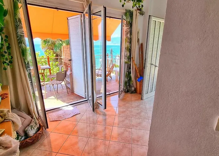 Beachhouse Appartement Arkondikó